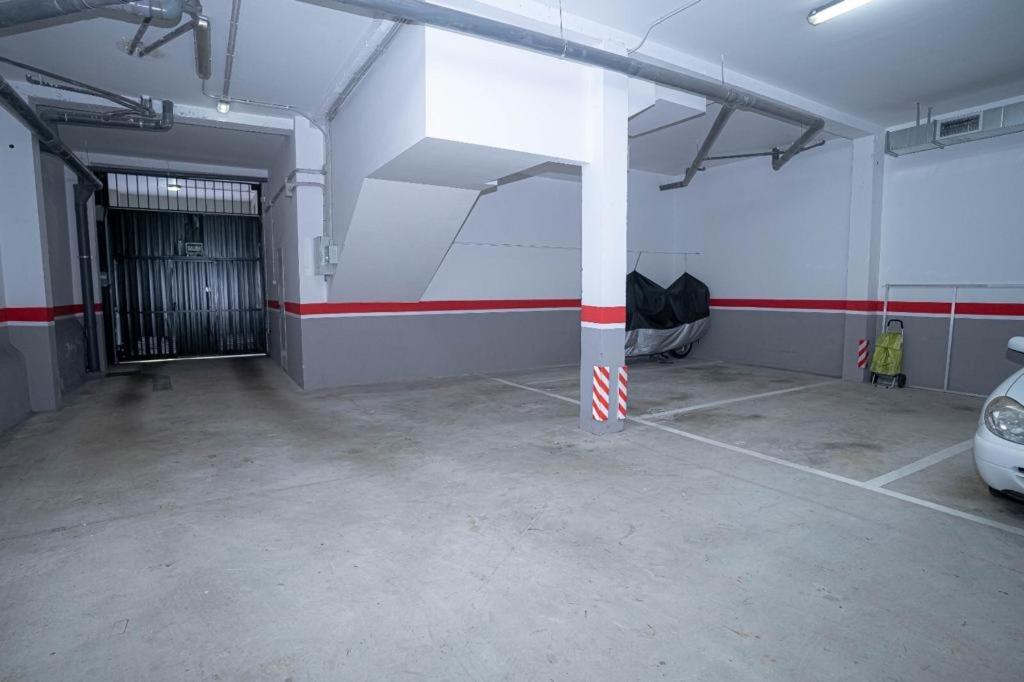 Apartamento Palacio Valdes, Centro Aviles, Con Parking Exterior foto